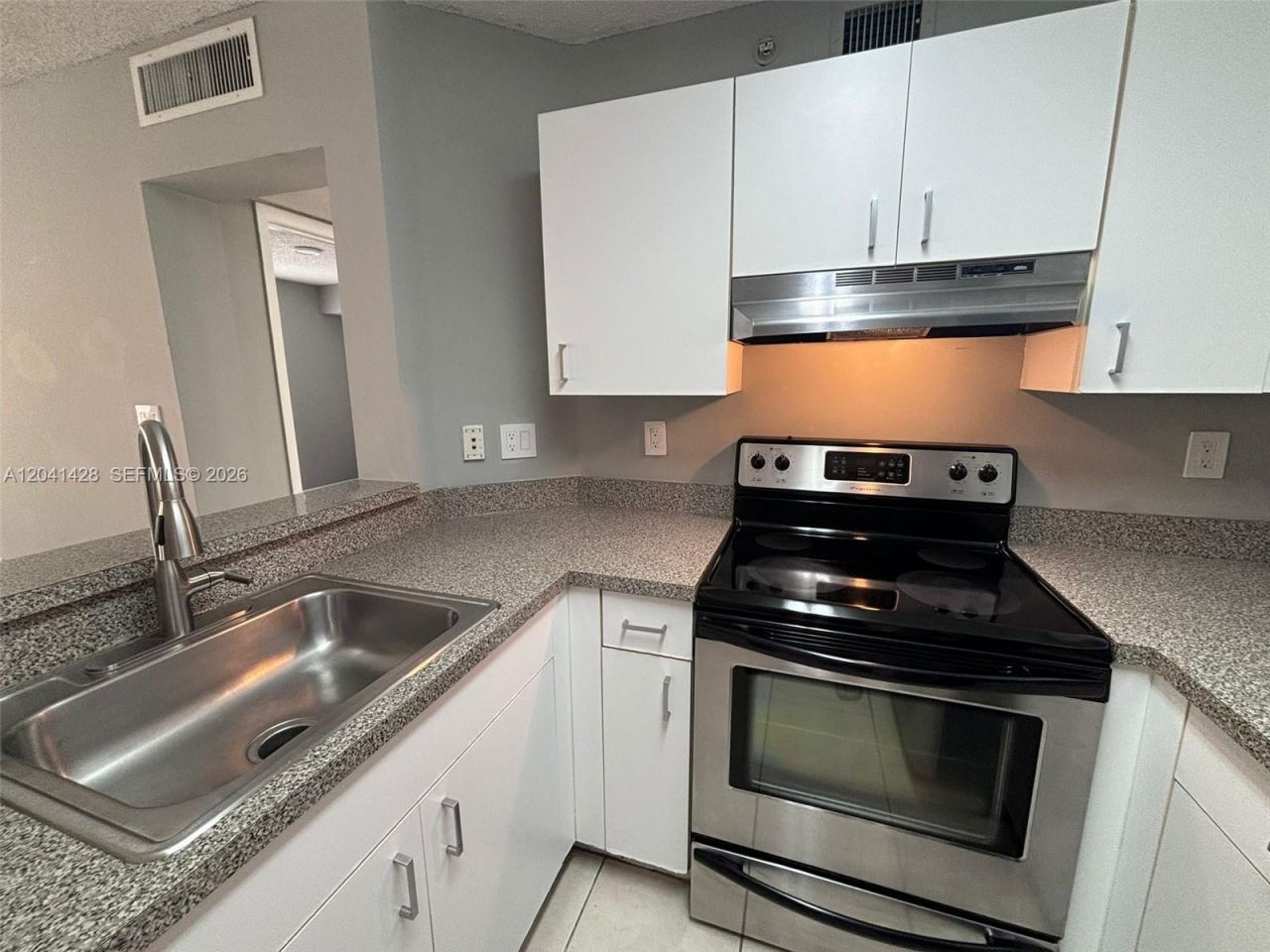 761 N Pine Island Rd, Unit 203, Plantation, FL 33324 Photo