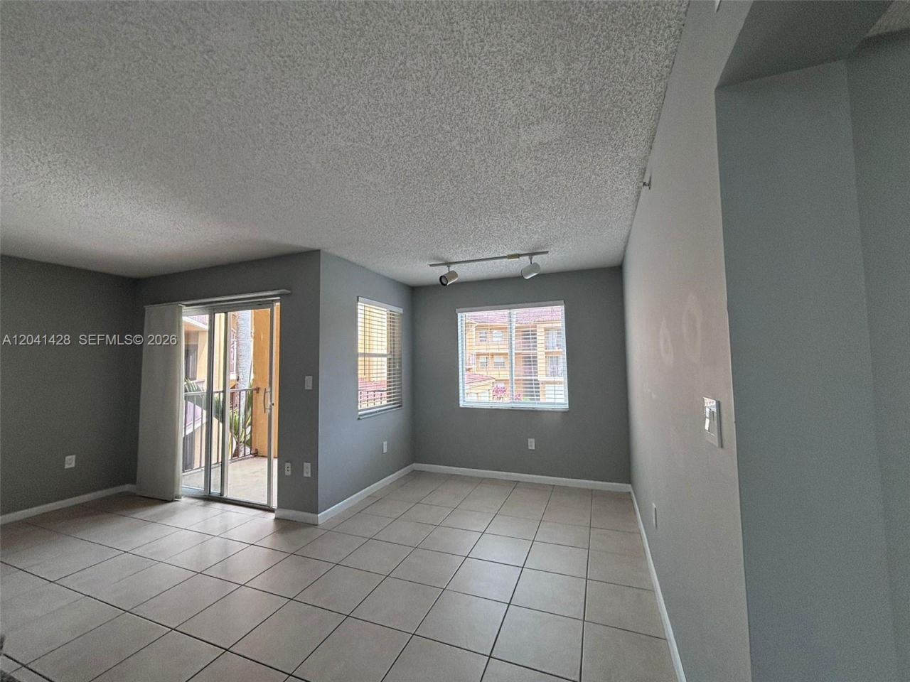 761 N Pine Island Rd, Unit 203, Plantation, FL 33324 Photo