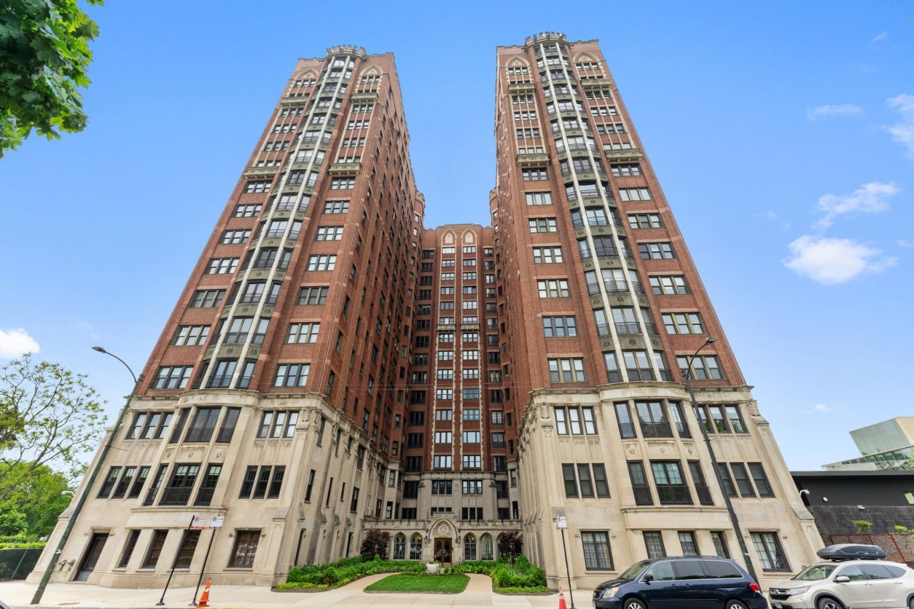 5838 S Stony Island Avenue, Unit 9E, Chicago, IL 60637 Main Photo