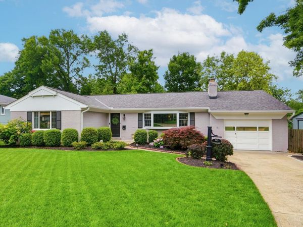 345 Fleming Road, Wyoming, OH 45215