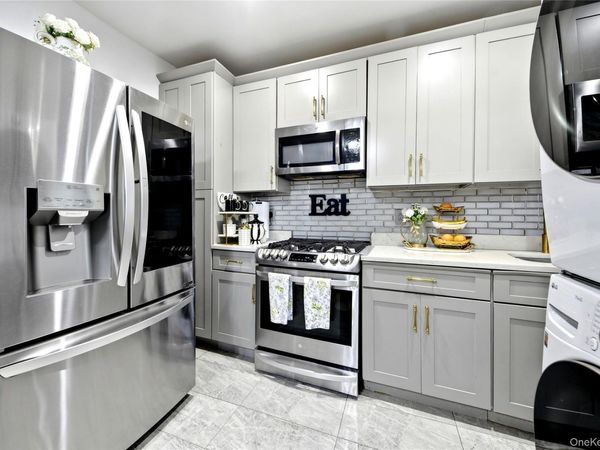 160 Wadsworth Avenue , Unit 201, New York (Manhattan), NY 10033