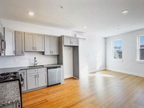 100 North Ave, Plainfield, NJ 07060