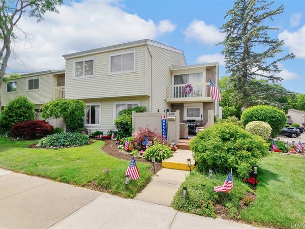 230 Springmeadow Drive , Unit M, Holbrook, NY 11741