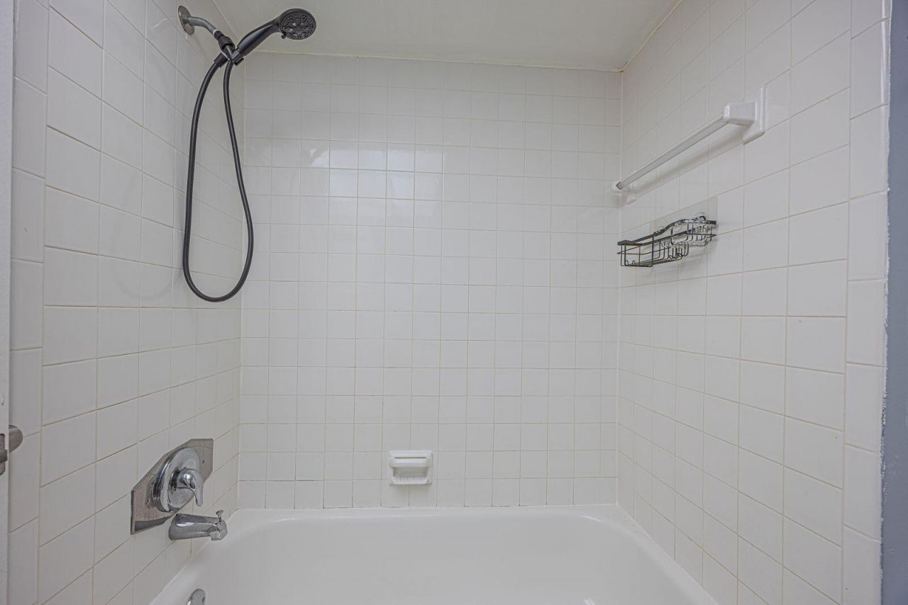 9440 SW 8th Street, Unit 417, Boca Raton, FL 33428 Photo