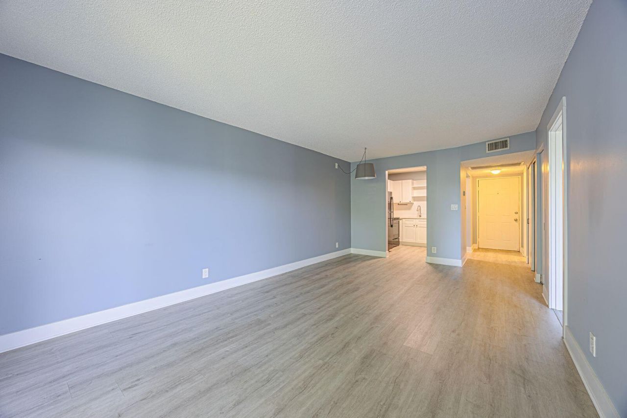 9440 SW 8th Street, Unit 417, Boca Raton, FL 33428 Photo