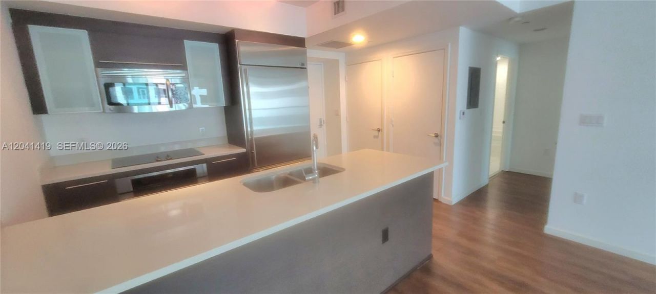 500 Brickell Ave , Unit 3706, Miami, FL 33131 Photo