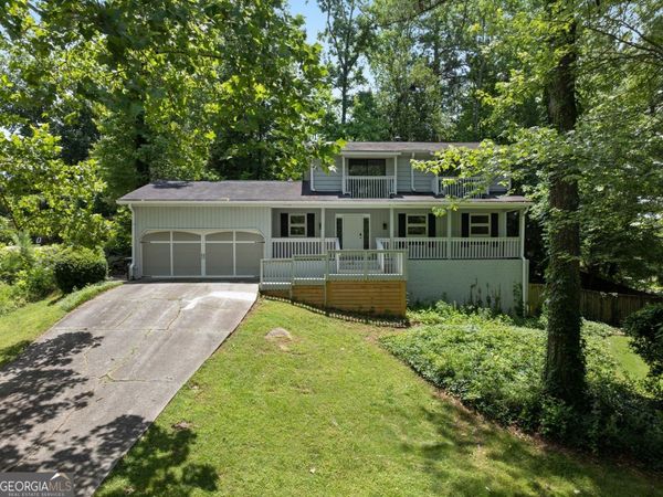 1020 Fairfield Court NE, Marietta, GA 30068