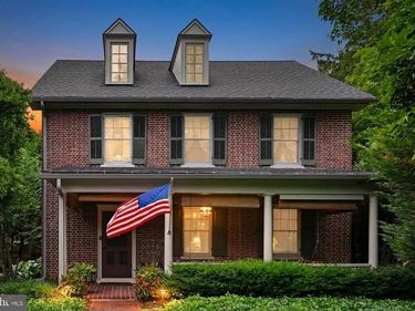11 UNION AVENUE, NEW HOLLAND, PA 17557