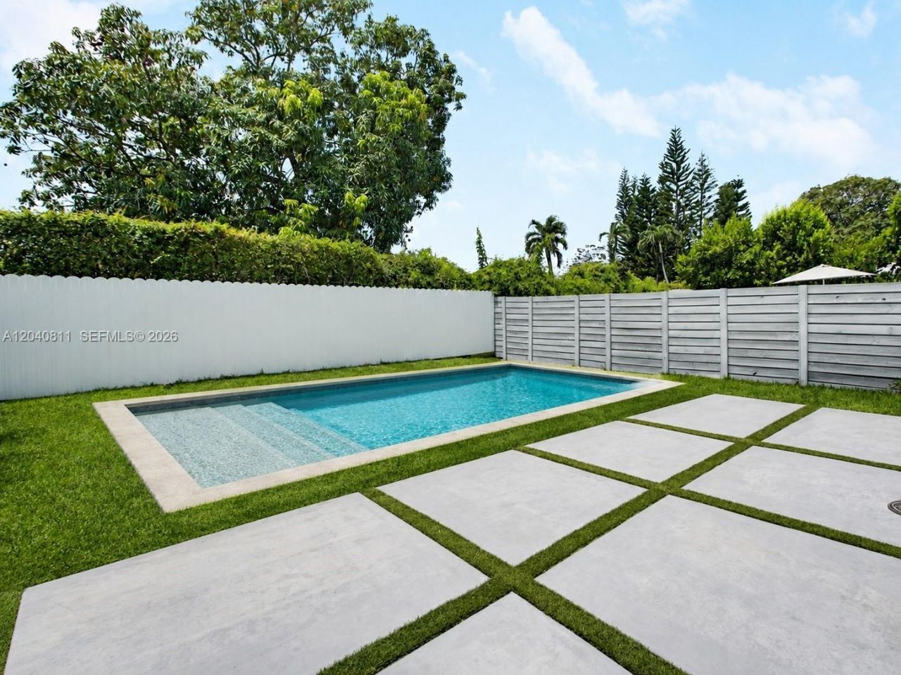 2320 SW 14th St, Miami, FL 33145 Photo