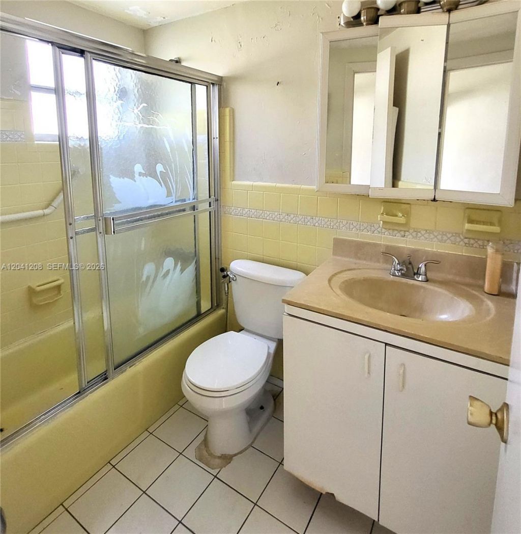 17050 NE 14th Ave , Unit 107, Miami, FL 33162 Photo