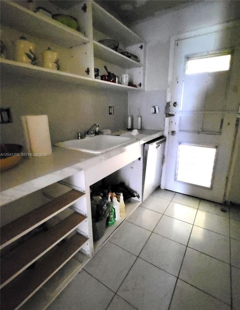 17050 NE 14th Ave , Unit 107, Miami, FL 33162 Photo