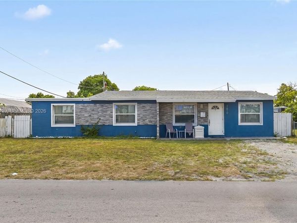 1610 S 22nd Ave , Hollywood, FL 33020
