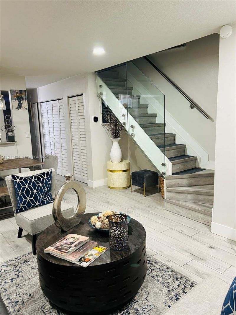 9835 Riverside Dr, Unit 7-39, Coral Springs, FL 33071 Photo