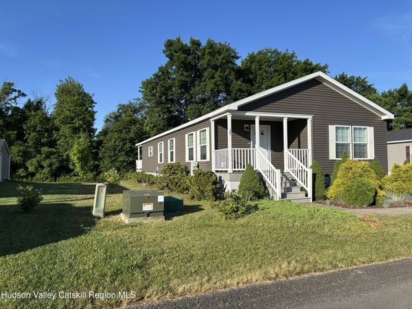 3459 U.S. 9 , Unit 121, Hudson, NY 12534