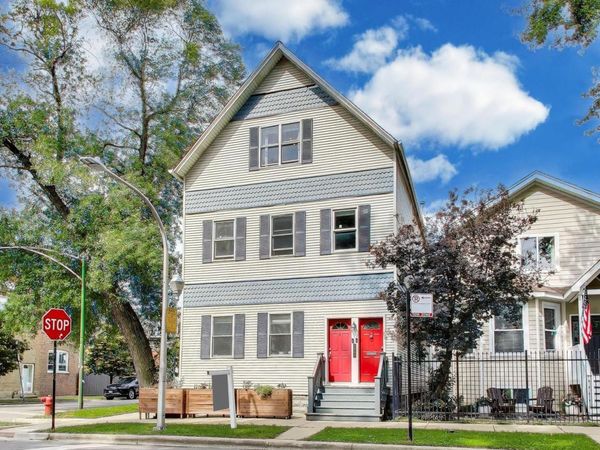 3000 N Hoyne Avenue , Unit 2, Chicago, IL 60618