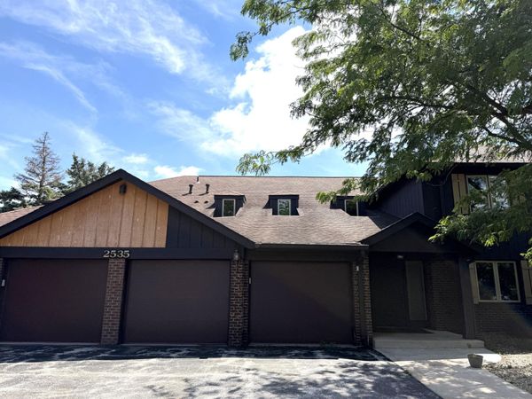 2535 E Lakeshore Drive , Unit A49, Crown Point, IN 46307