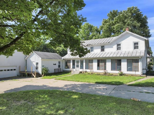 7106 Columbus Road , Mount Vernon, OH 43050