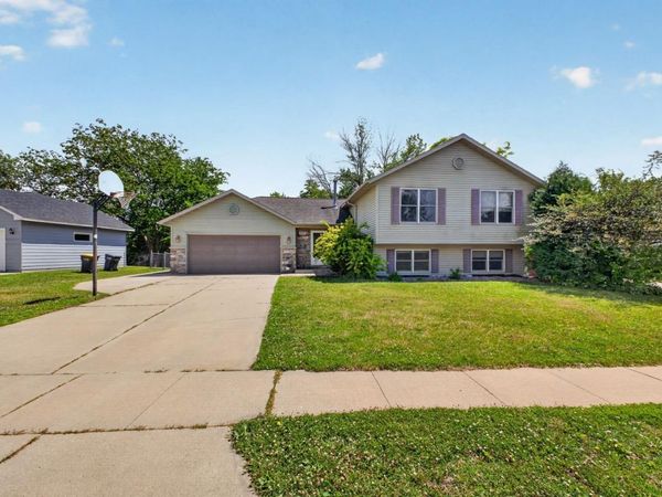 4022 Villa Road NW, Rochester, MN 55901