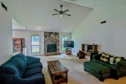 107 Wakefield Court photo 4