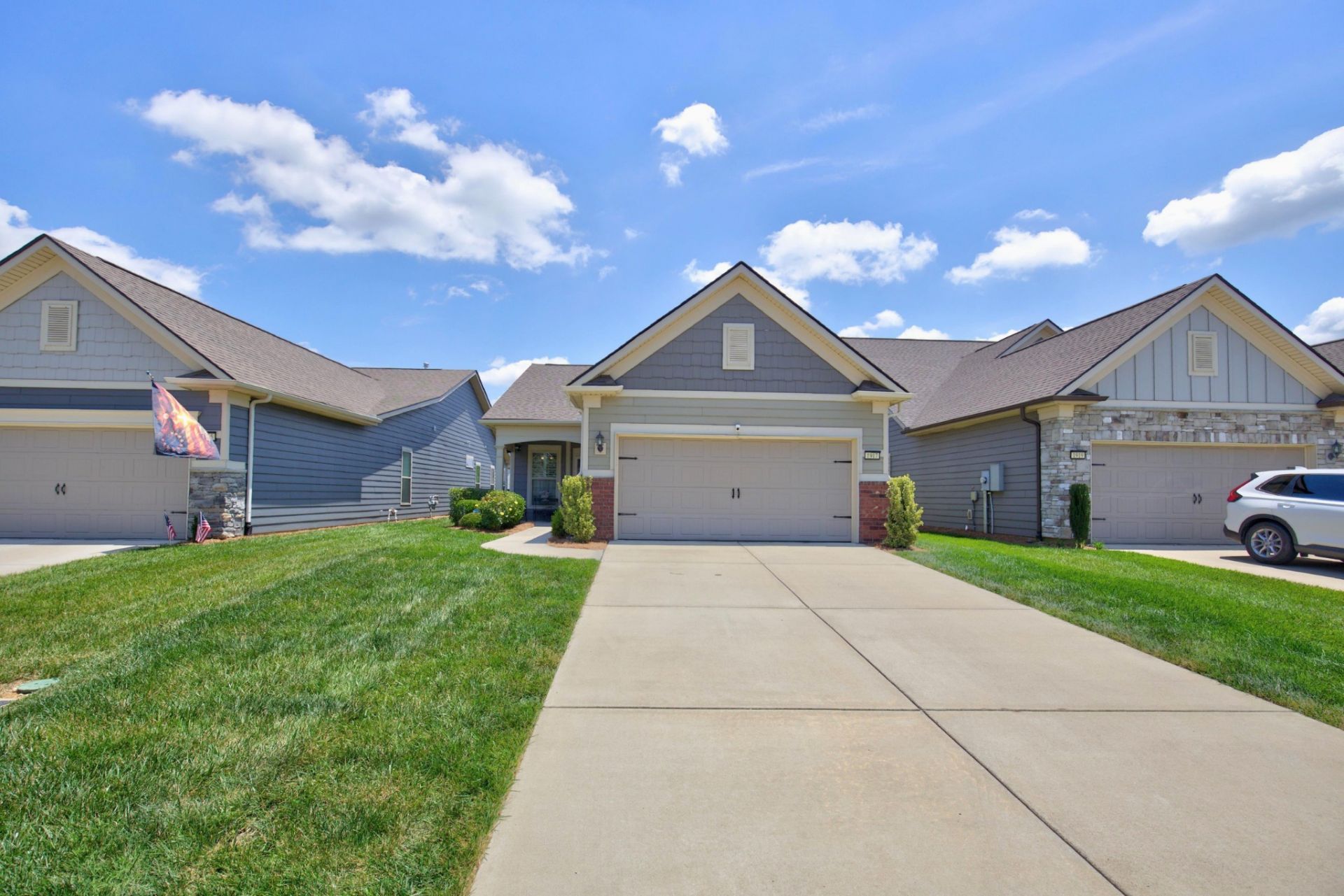 1917 Fayette Ct, Spring Hill, TN 37174 Main Photo