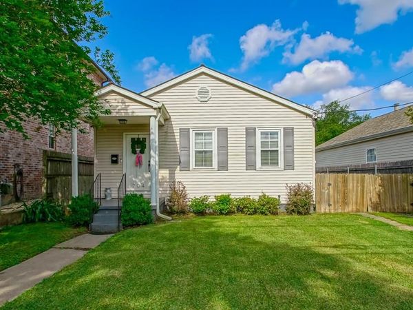 704 METAIRIE LAWN Drive, Metairie, LA 70001