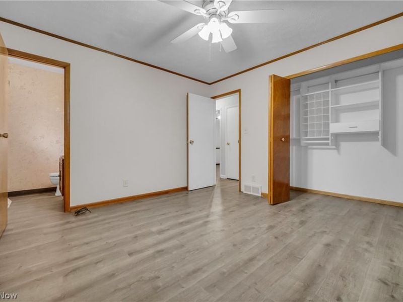 15067 Rochelle Drive , Maple Heights, OH 44137 Photo 11