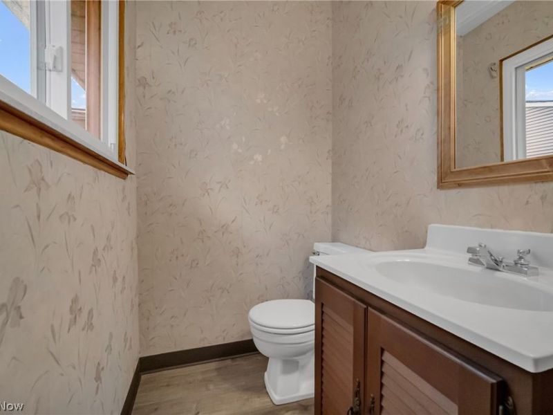 15067 Rochelle Drive , Maple Heights, OH 44137 Photo 12