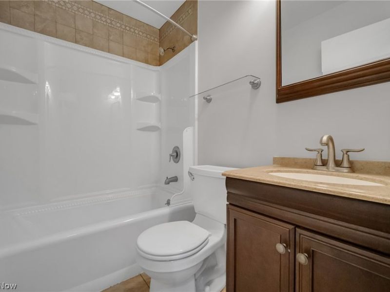 15067 Rochelle Drive , Maple Heights, OH 44137 Photo 14