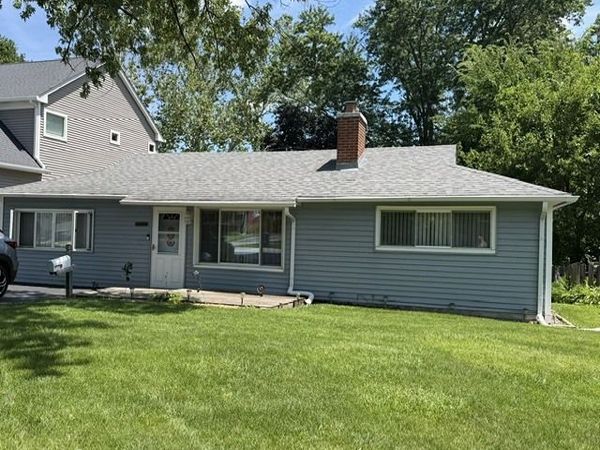 221 N Dorchester Avenue , Wheaton, IL 60187