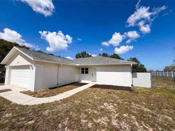 8383 PINEWOOD AVENUE , BROOKSVILLE, FL 34613