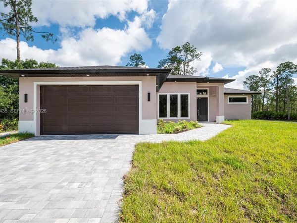 3207 E 10th ST, Lehigh Acres, FL 33972