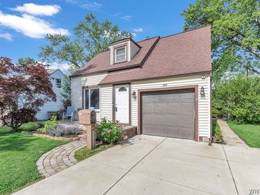 484 Walton Drive, Buffalo, NY 14225