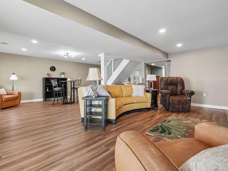 1300 E Choctaw Drive, London, OH 43140 Photo 27