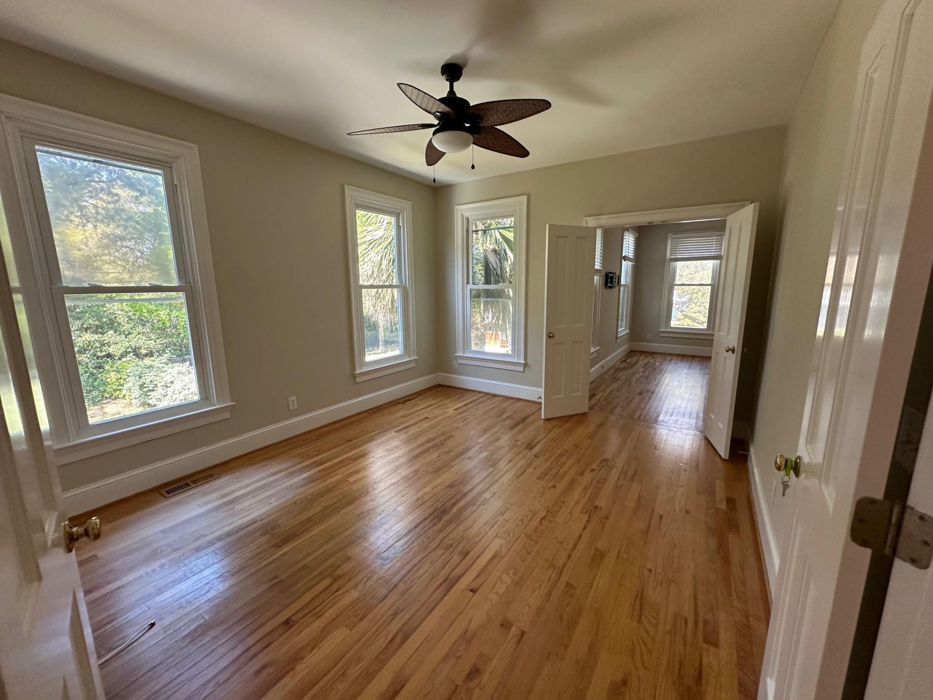 2820 Middle Street Photo 10