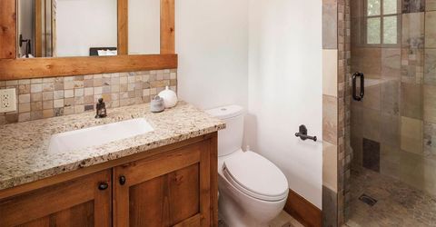 8510 Buena Vista Court, Truckee, CA 96161 Photo