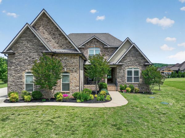 1530 Marathon Dr, Murfreesboro, TN 37129
