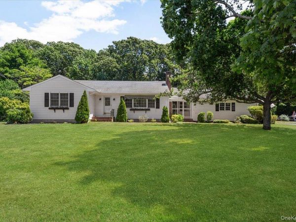 870 Crittens Lane, Southold, NY 11971