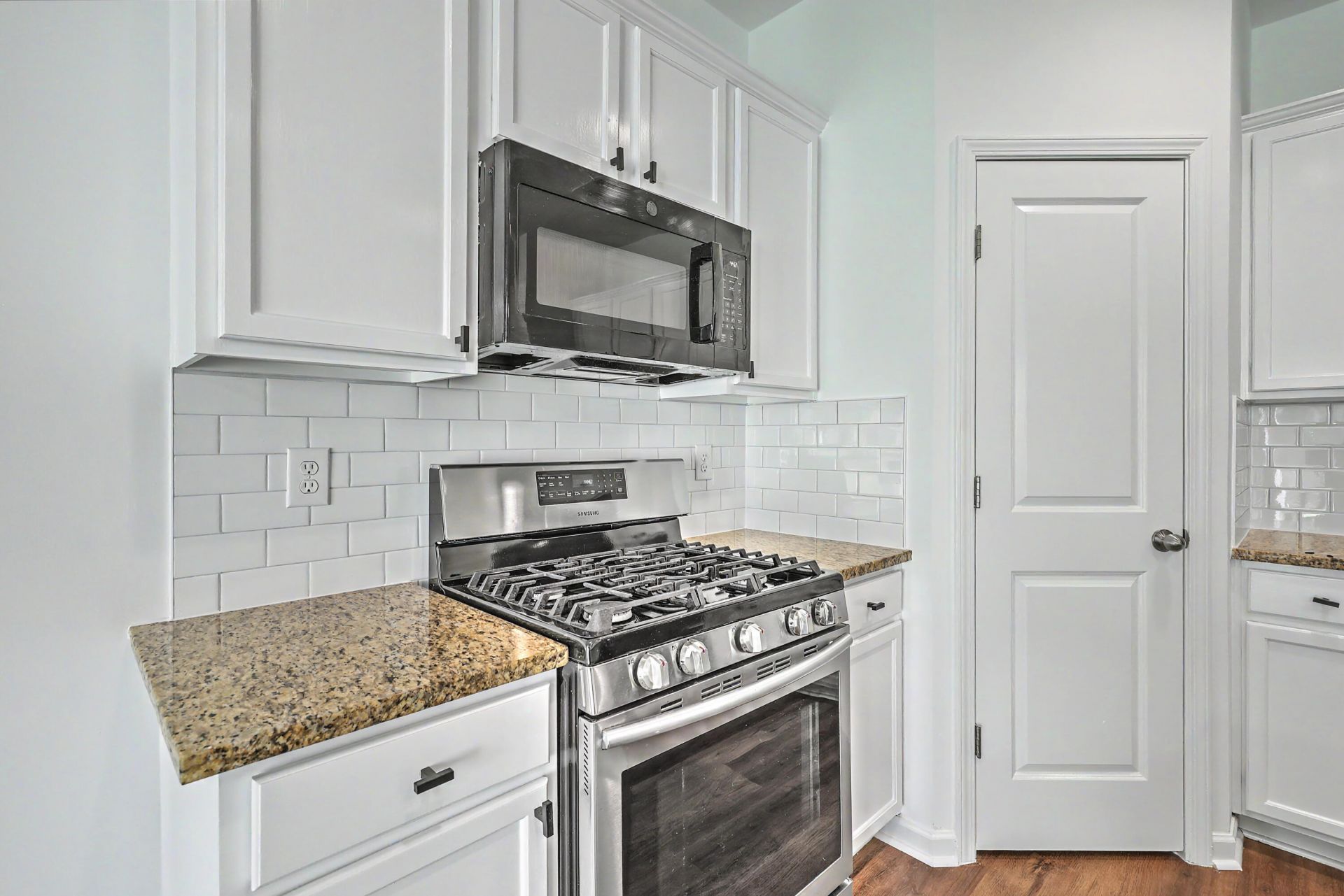 9649 Spencer Woods Road Photo 12