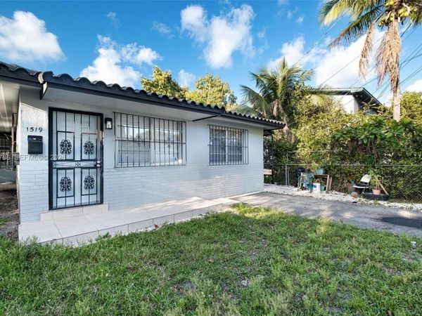 1519 NW 40th St , Unit 1, Miami, FL 33142