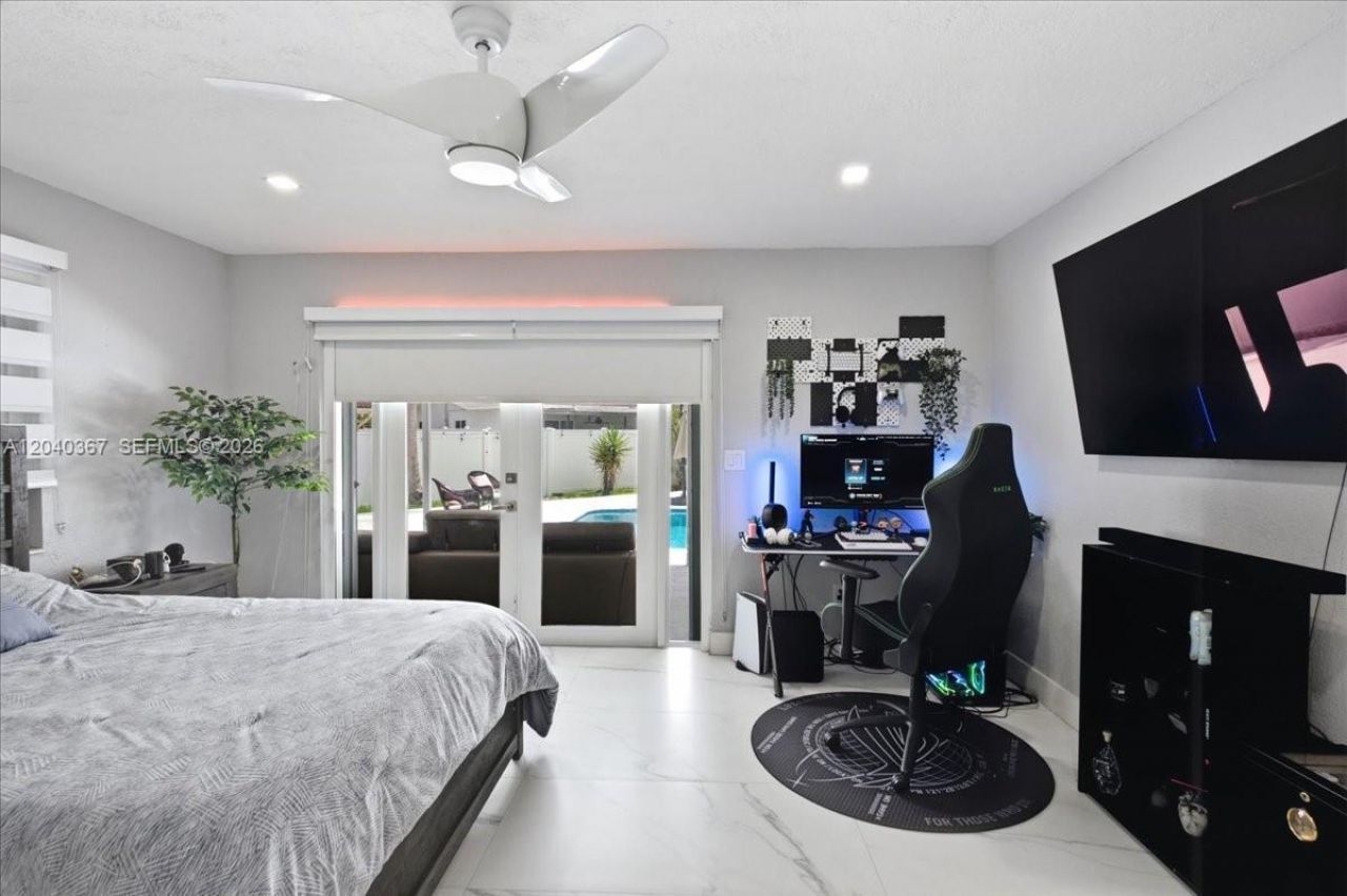 10450 NW 19th St, Pembroke Pines, FL 33026 Photo