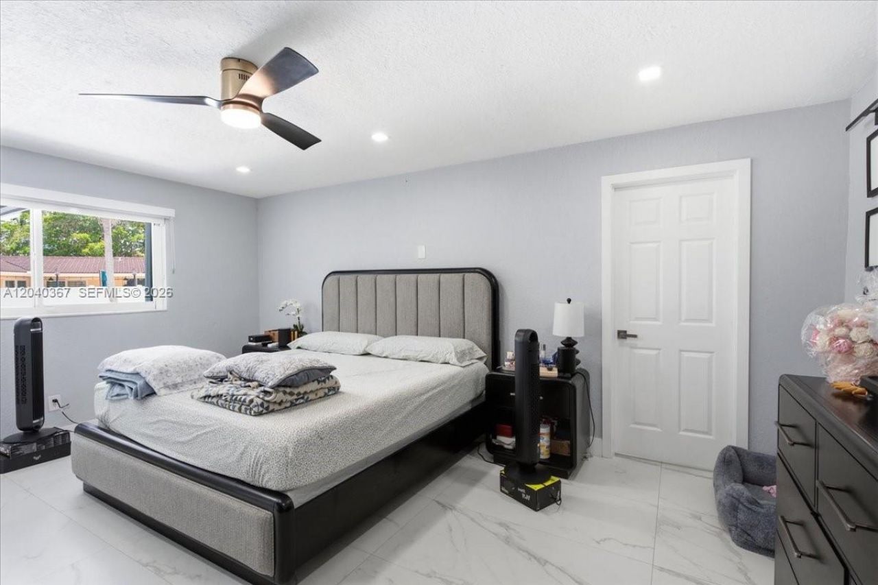 10450 NW 19th St, Pembroke Pines, FL 33026 Photo