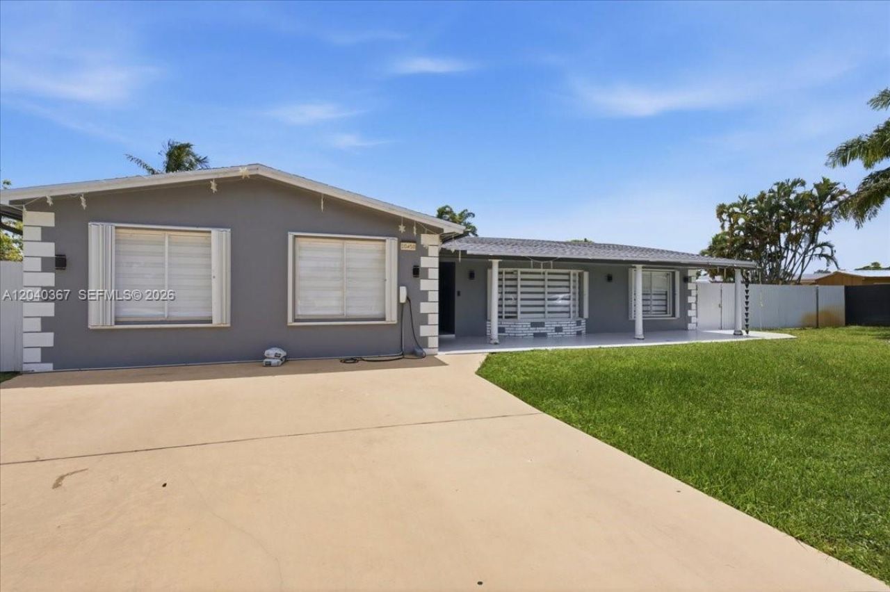 10450 NW 19th St, Pembroke Pines, FL 33026 Photo
