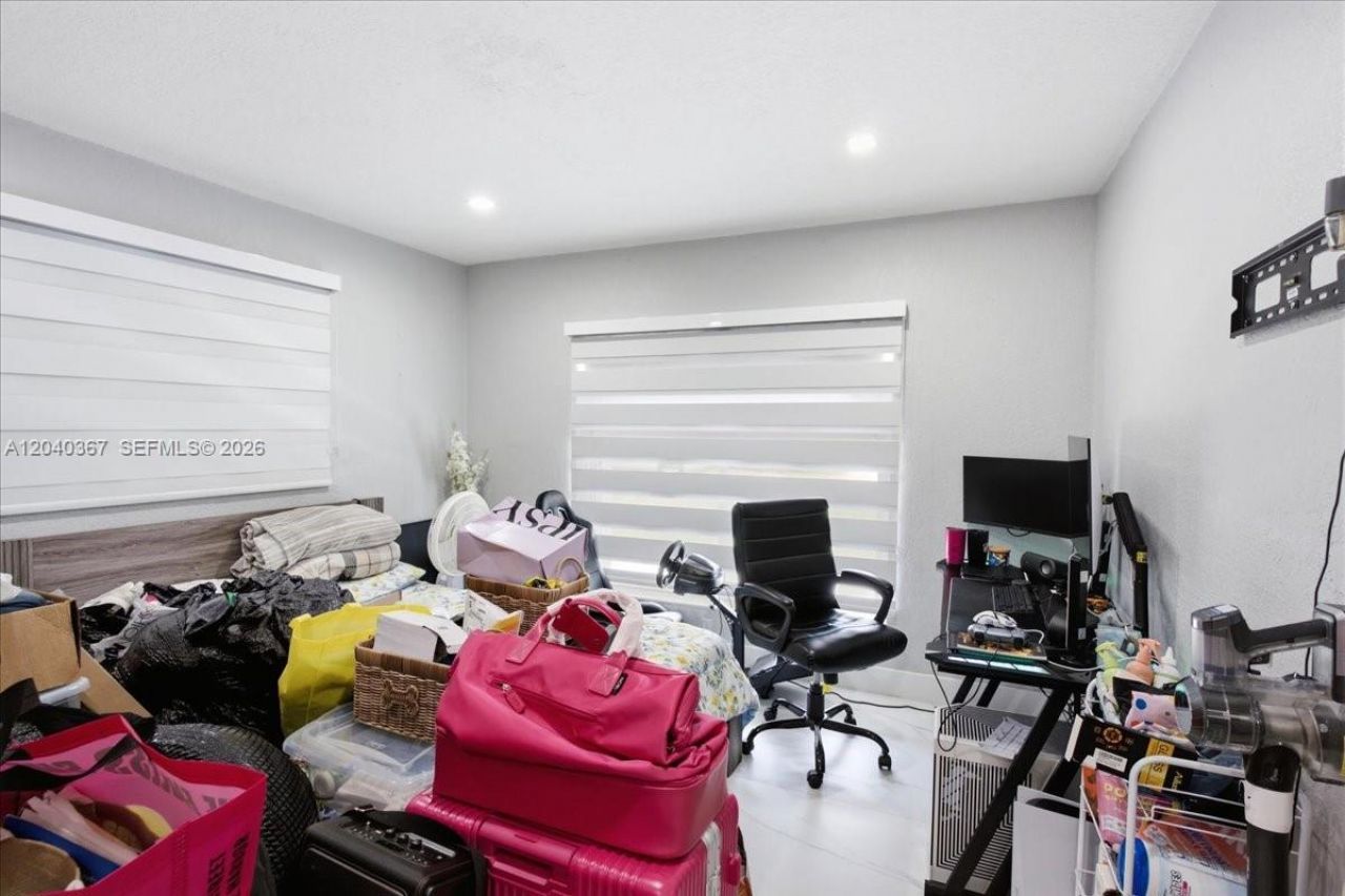10450 NW 19th St, Pembroke Pines, FL 33026 Photo