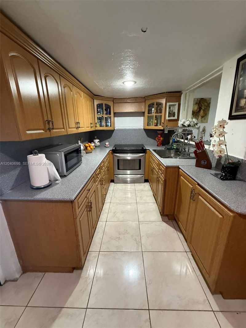 202 To To Lo Chee Dr, Hialeah, FL 33010 Photo