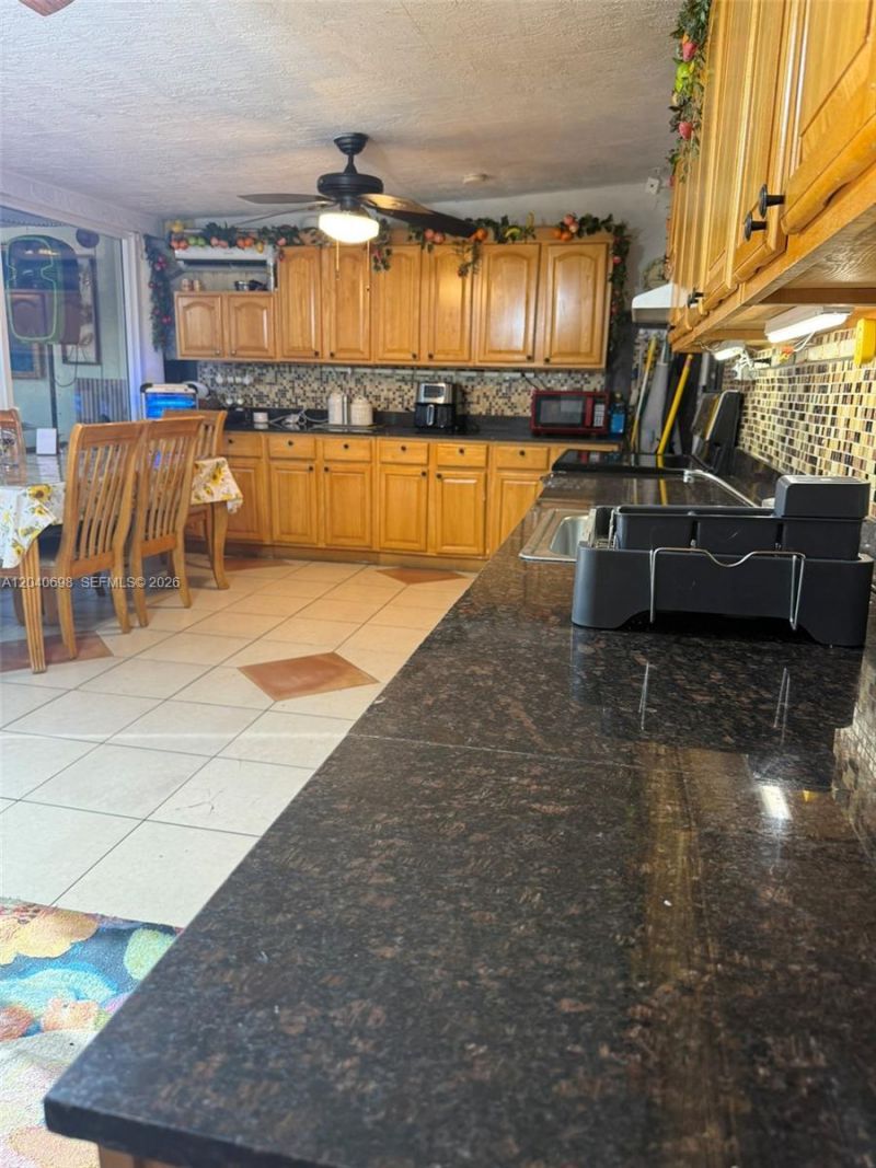 202 To To Lo Chee Dr, Hialeah, FL 33010 Photo