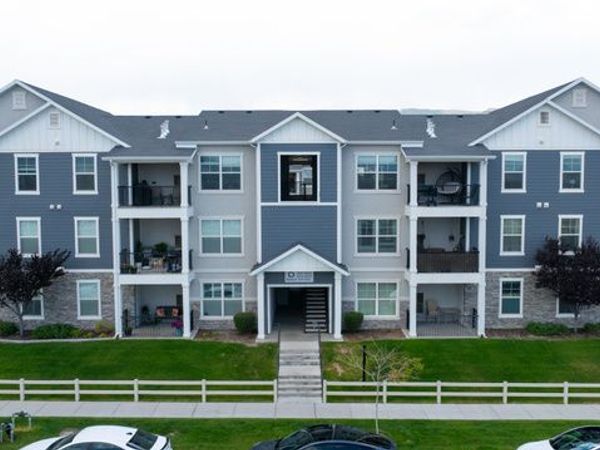 14453 S SELVIG WAY , Unit 302, Herriman, UT 84096