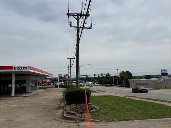 603 W Trimble Avenue , Berryville, AR 72616
