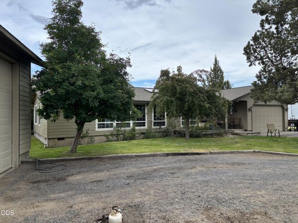 23348 Chisholm Trail, Bend, OR 97702