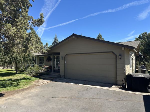 23348 Chisholm Trail, Bend, OR 97702