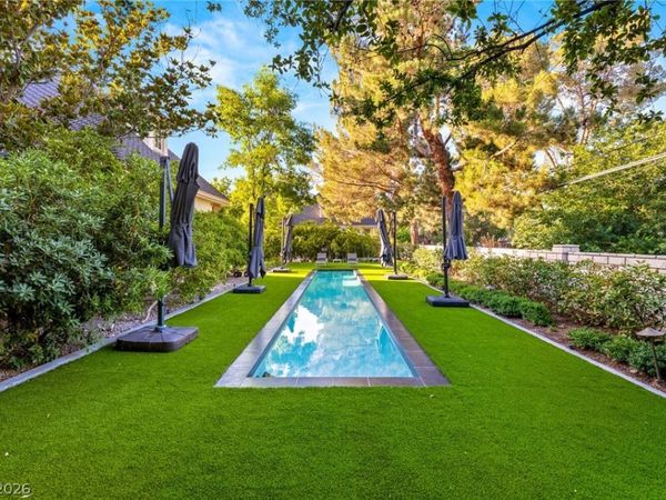 3001 Astoria Pines Circle , Las Vegas, NV 89107